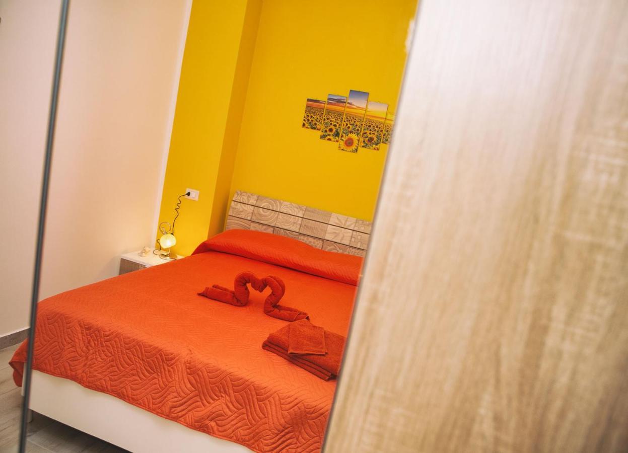 Bed and Breakfast La Trinacria Terrasini Exterior foto